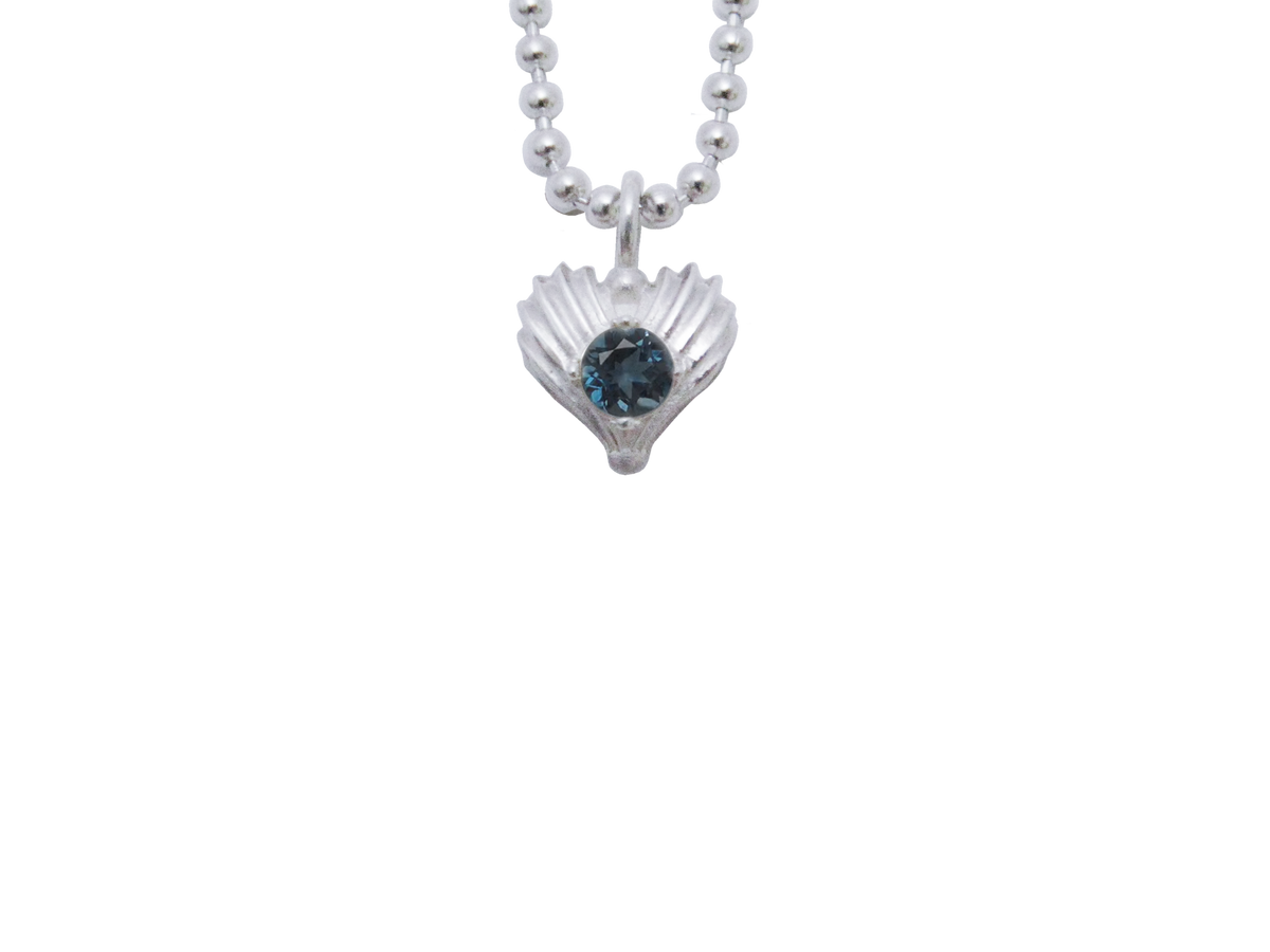 HEART ICING NECKLACE
